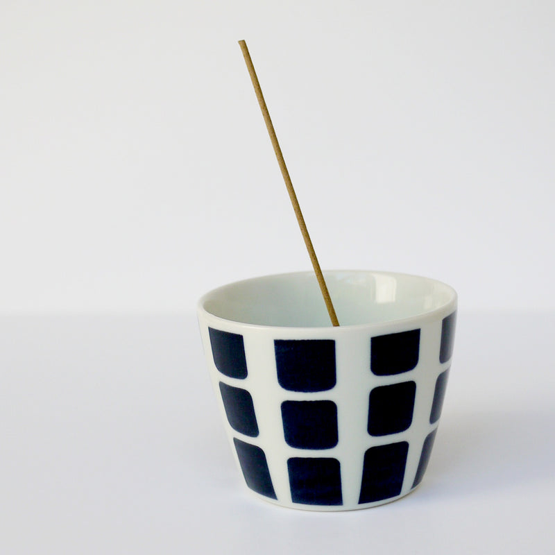 MOd MoTif CoLleCTiOn: Incense Burner - Cup Barroque