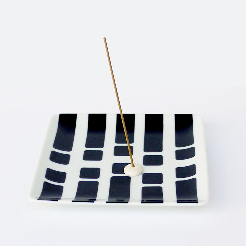MOd MoTif CoLleCTiOn: Incense Plate - Square Barroque